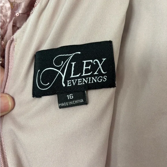 Alex Evenings Mauve Floral Lace Maxi Dress - Picture 2 of 4